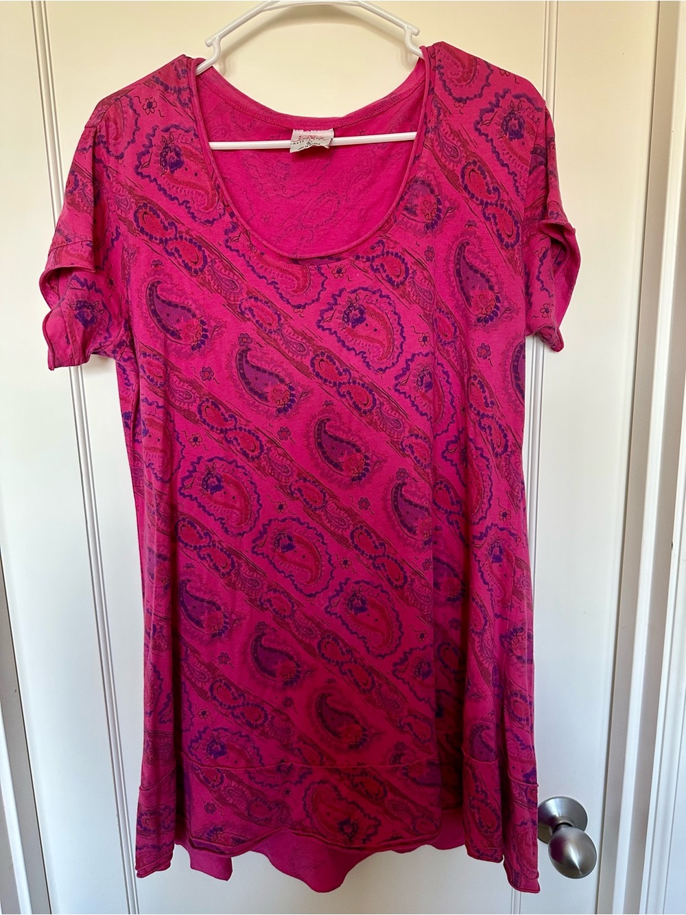 Color Me Cotton Women's Pink Paisley Scoop Neck Top